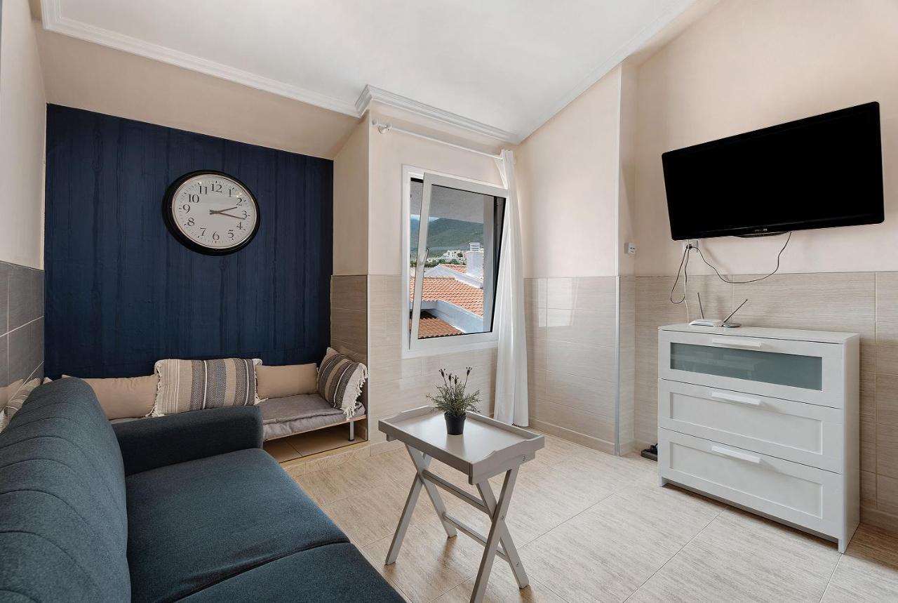 Torviscas Alta Vista Apartment Адехе Екстериор снимка